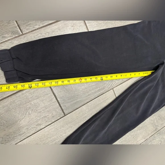 Lululemon Softstreme Relaxed High-Rise Pant Black Size 4 - Picture 11 of 13